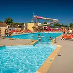 Zecamping 4 1km Piscine Couverte Chiens Acceptes Club Enfant Κάμπινγκ Σαιν-Ζαν-ντε-Μον