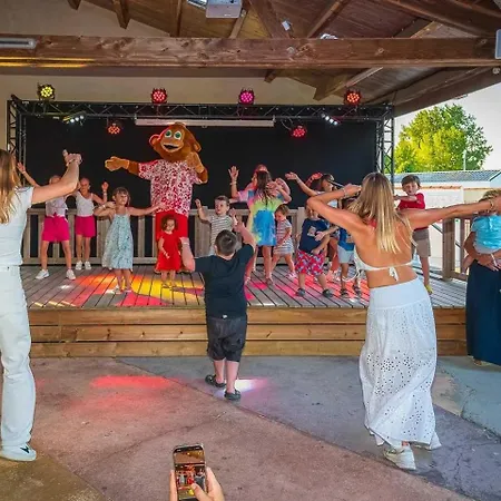 4 Etoiles - Parc Aquatique - Ccadfdf Kamp alanı *